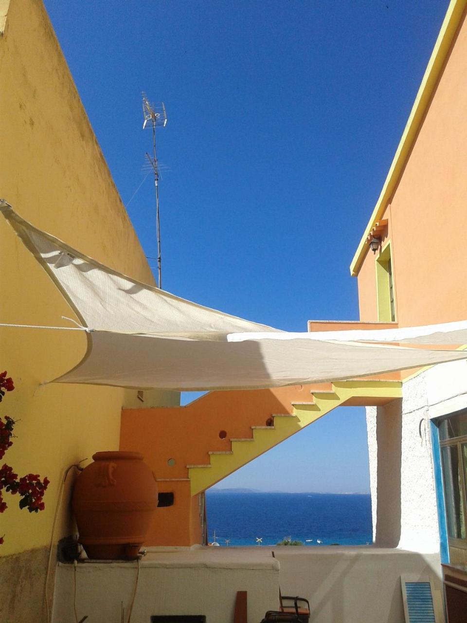 La Finestra Vista Corsica Bed & Breakfast Santa Teresa Gallura Exterior photo